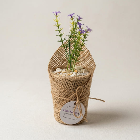 Jute Flower Pod — Studio. NovoBiz c72d872c-e0d4-4f36-838b-11aa34cf3104