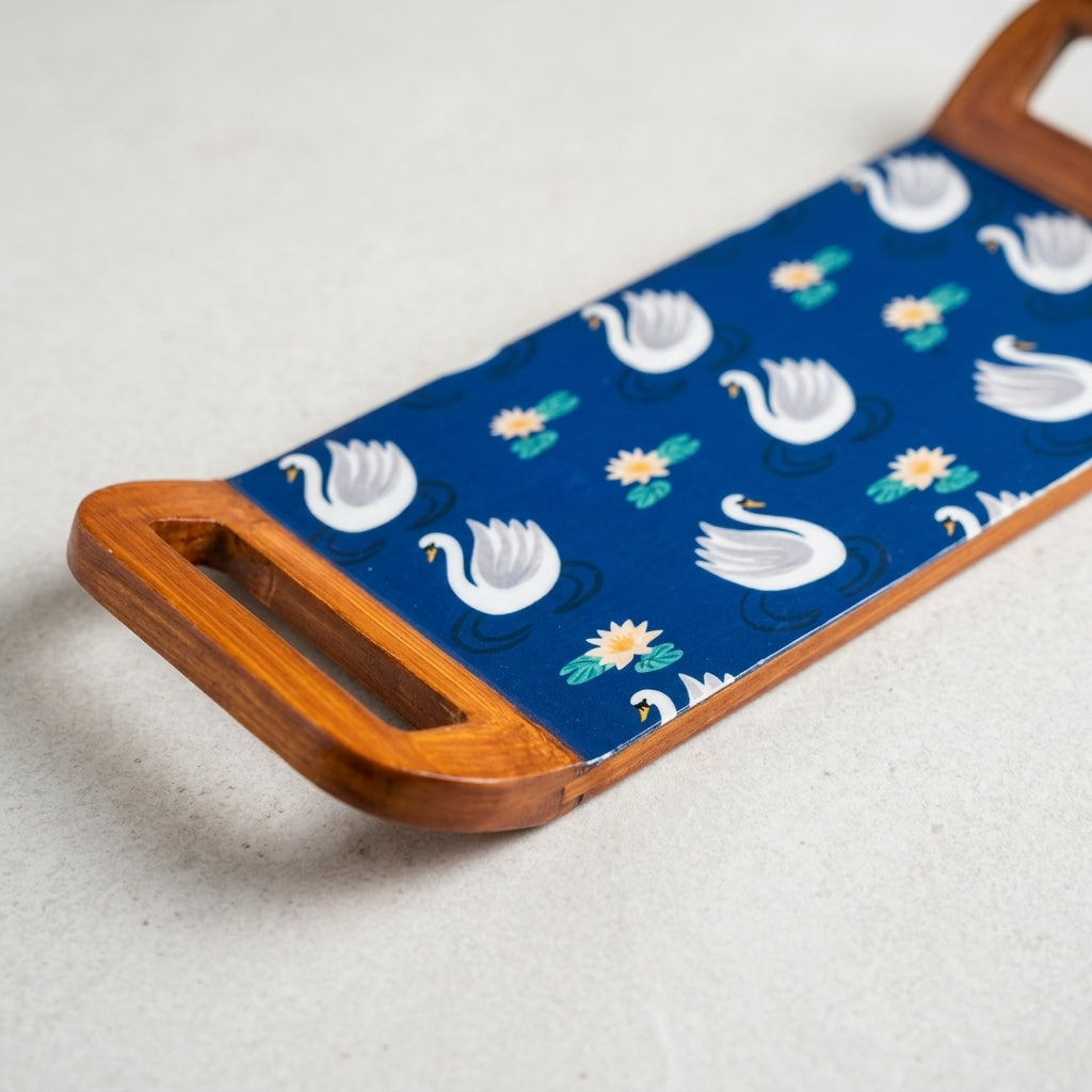 Heritage Tray- Swan — Detail. NovoBiz 2a317a55-1c7a-4f9d-87c4-28196962cf64